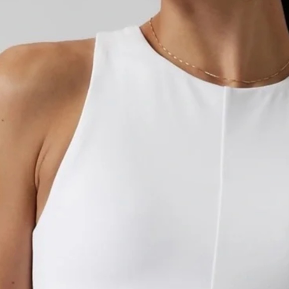 Athleta Conscious Crop Cut out A-C cup - Picture 2 of 4